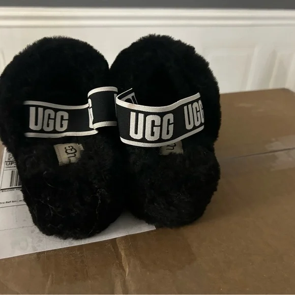 UGG Black Fluffy Slippers with Logo Strap - Picture 2 of 5
